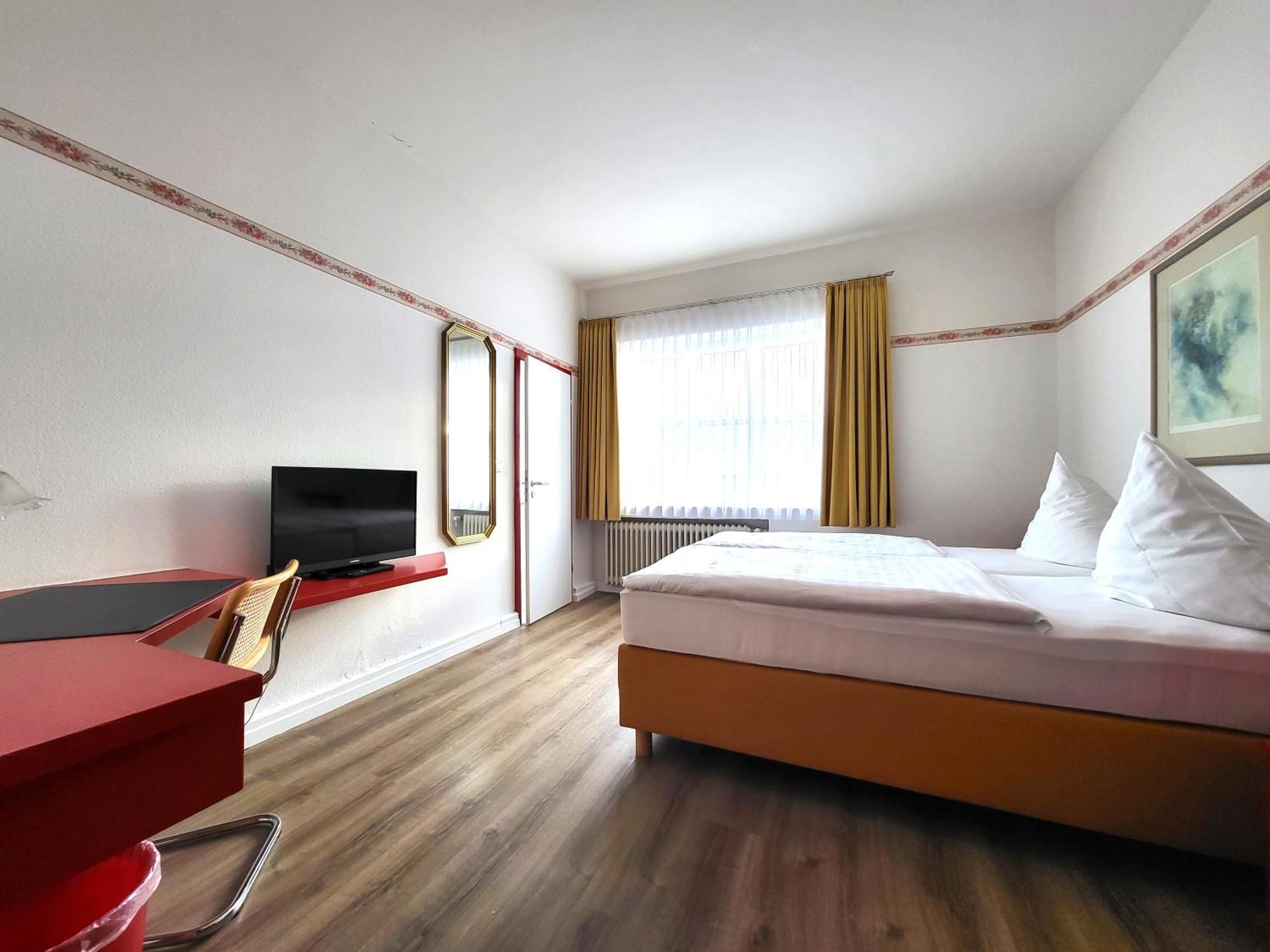 City Hotel Дельменхорст Экстерьер фото